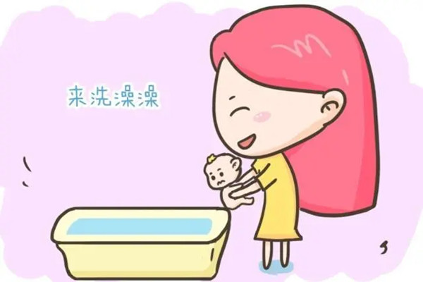 北京出名的月嫂公司，教你如何給寶寶洗澡 (圖1)